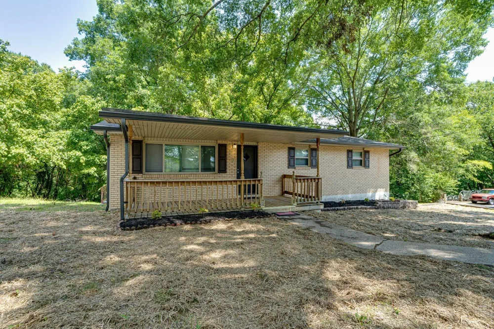 6 Canary Lane Rossville, GA 30741