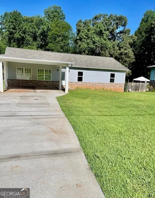 7241 Grayson DR Riverdale, GA 30296