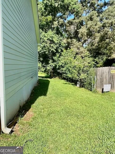 7241 Grayson DR Riverdale, GA 30296