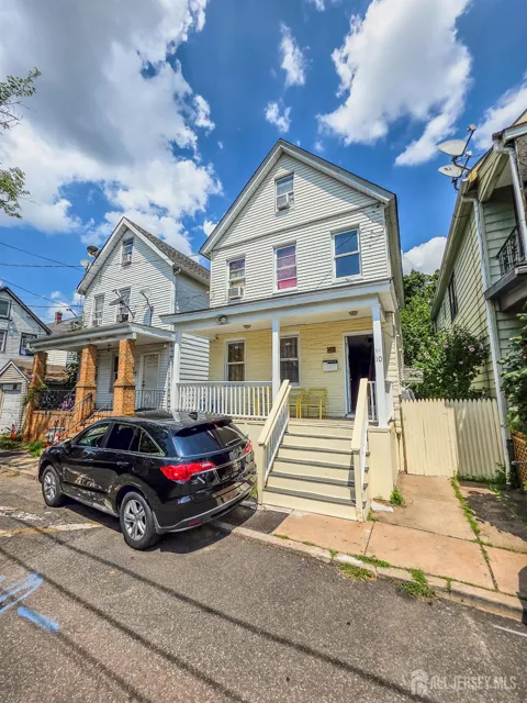 10 Ball Street