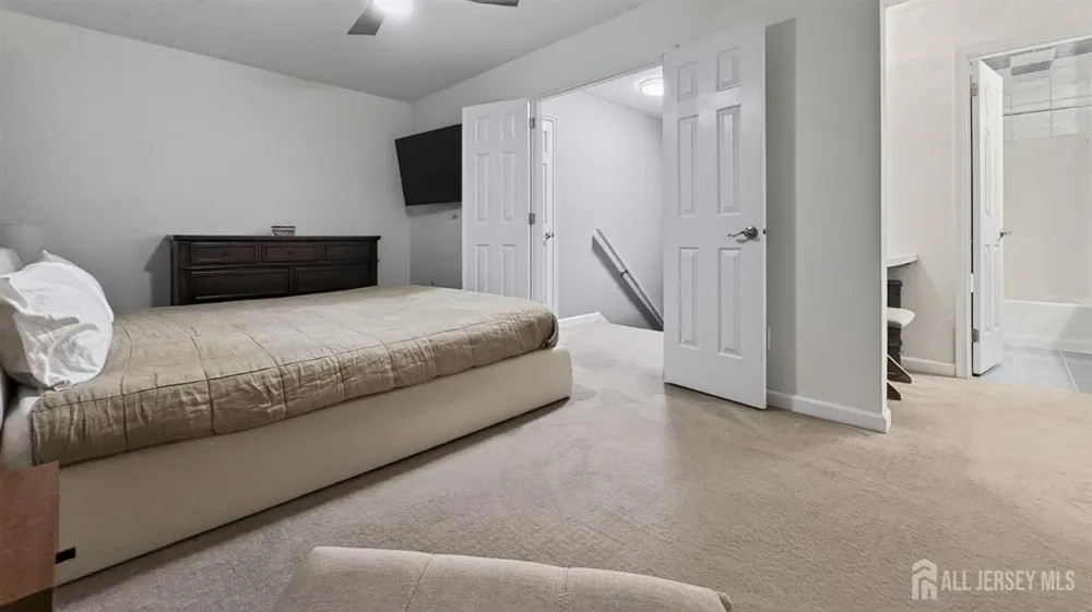 2 Mystic Court Sayreville, NJ 08872