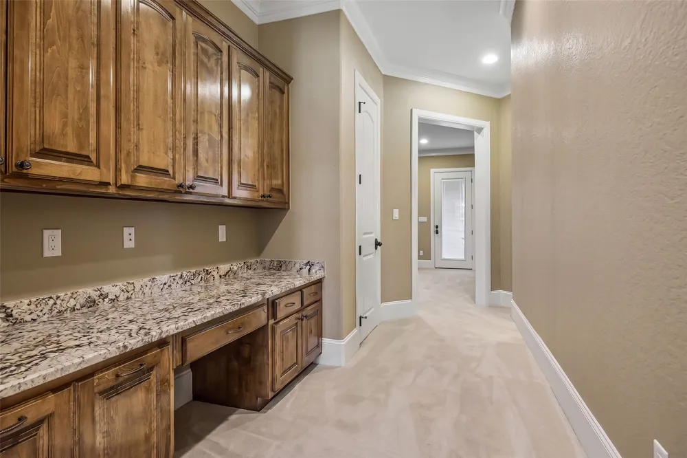 826 Cimmarron Bay Drive Runaway Bay, TX 76426