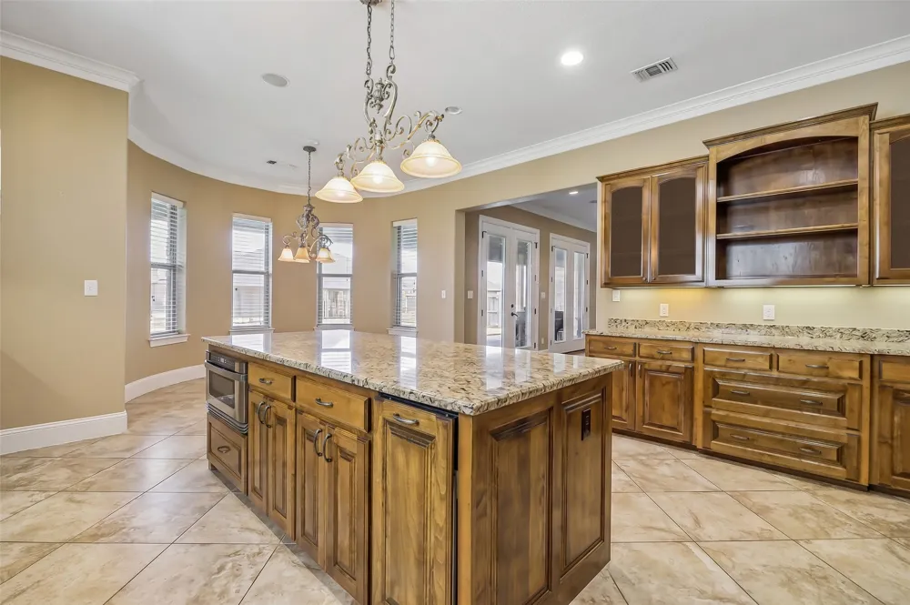 826 Cimmarron Bay Drive Runaway Bay, TX 76426
