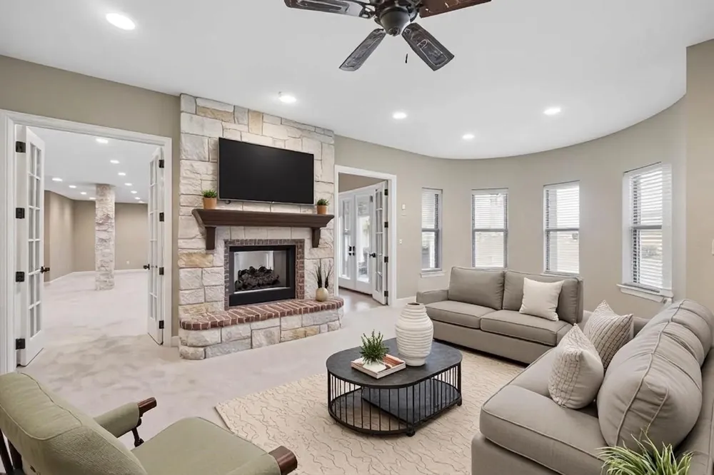 826 Cimmarron Bay Drive Runaway Bay, TX 76426