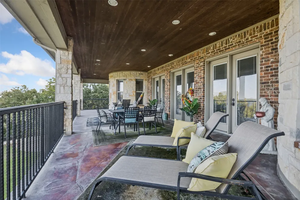 826 Cimmarron Bay Drive Runaway Bay, TX 76426
