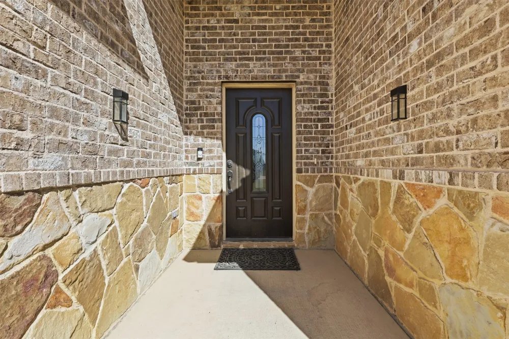 328 Ridge Drive Cleburne, TX 76033