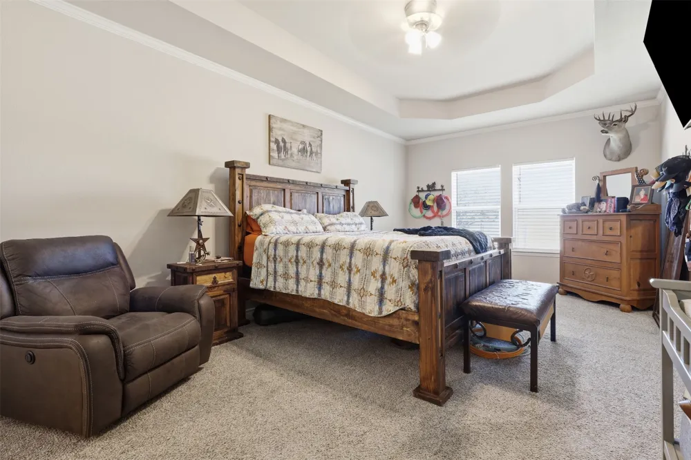 328 Ridge Drive Cleburne, TX 76033