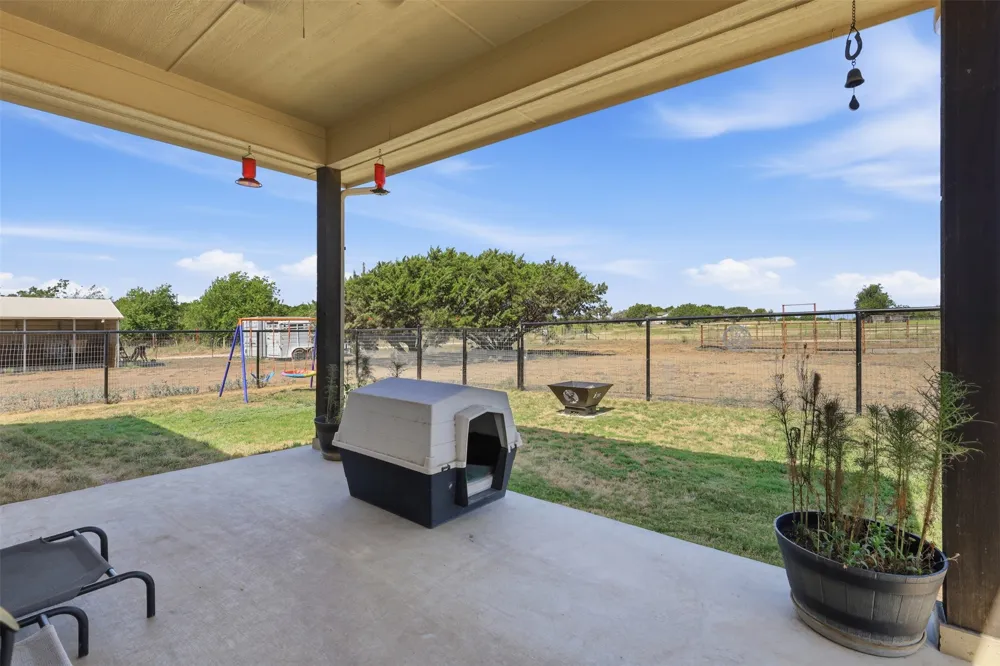 328 Ridge Drive Cleburne, TX 76033