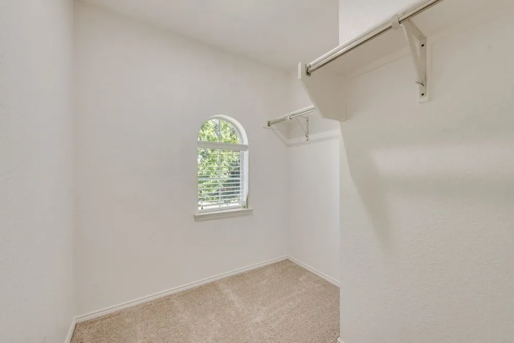 9208 Conestoga Drive Fort Worth, TX 76131