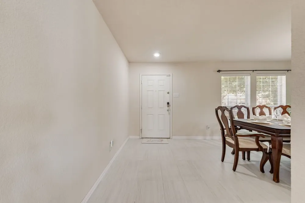 9208 Conestoga Drive Fort Worth, TX 76131