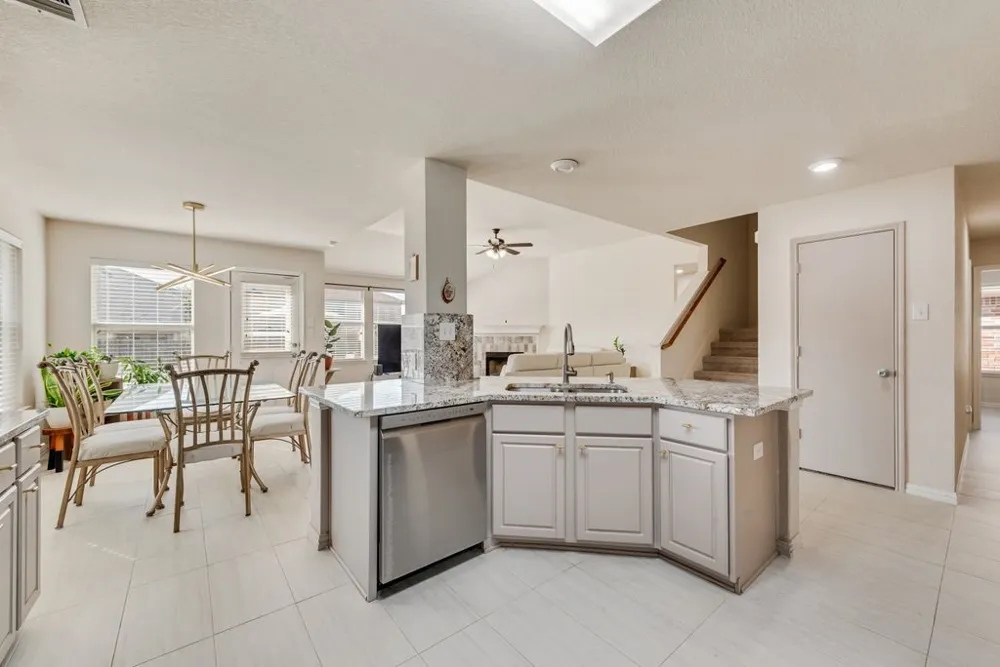 9208 Conestoga Drive Fort Worth, TX 76131