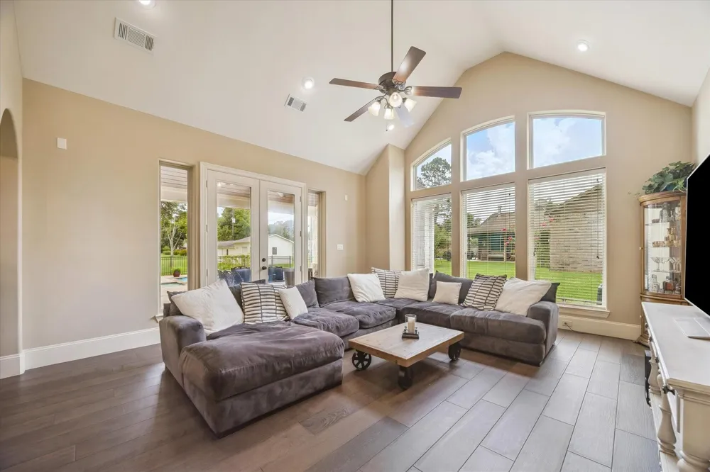 515 Otto Street East Bernard, TX 77435