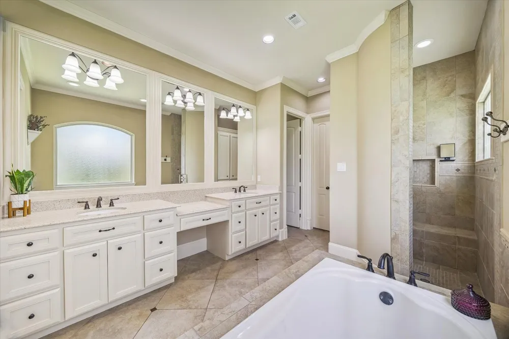 515 Otto Street East Bernard, TX 77435