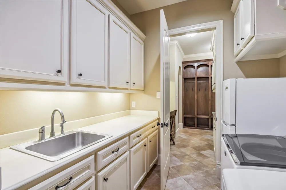 515 Otto Street East Bernard, TX 77435