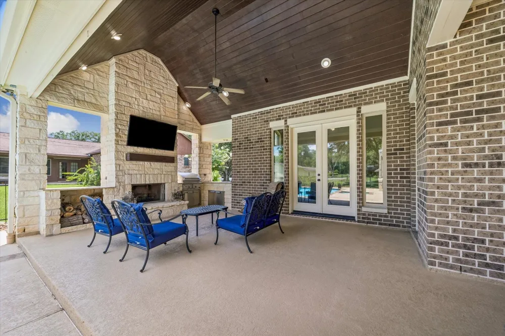 515 Otto Street East Bernard, TX 77435