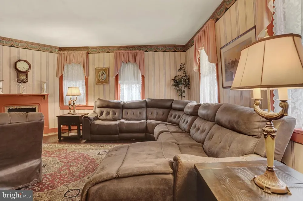 114 E MARKET STREET Gratz, PA 17030