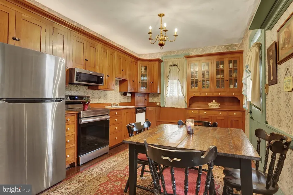 114 E MARKET STREET Gratz, PA 17030