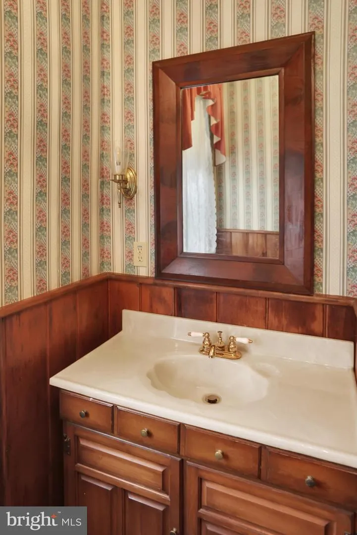 114 E MARKET STREET Gratz, PA 17030