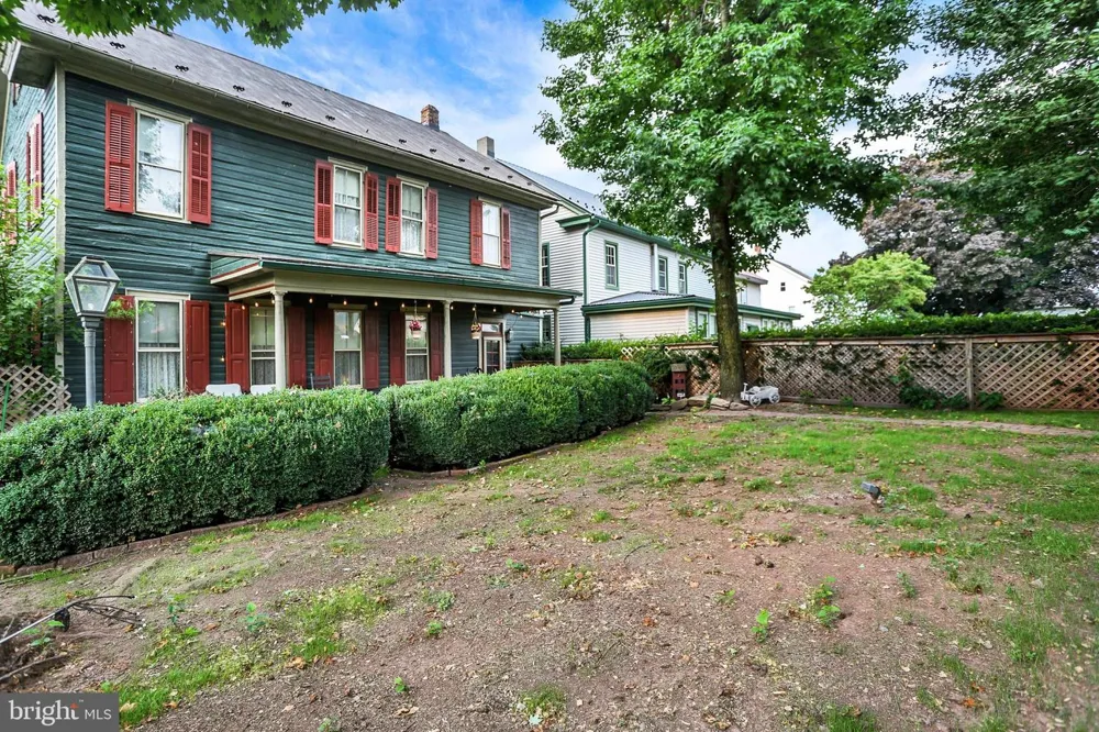 114 E MARKET STREET Gratz, PA 17030