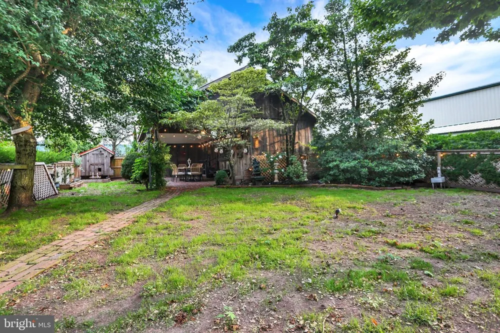 114 E MARKET STREET Gratz, PA 17030