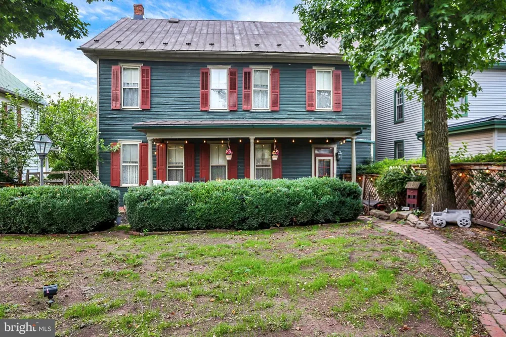 114 E MARKET STREET Gratz, PA 17030