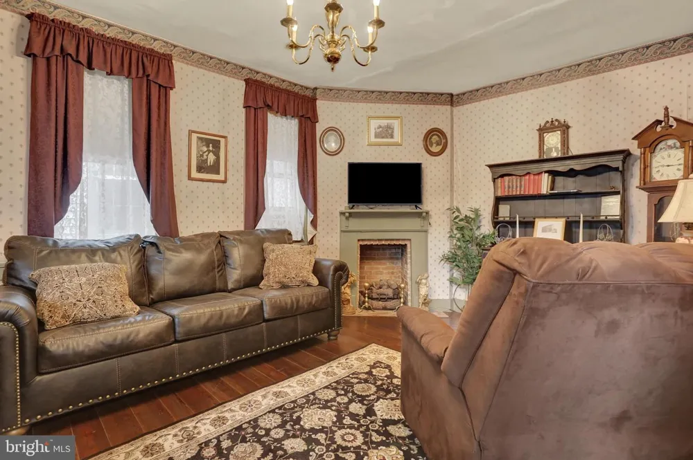 114 E MARKET STREET Gratz, PA 17030