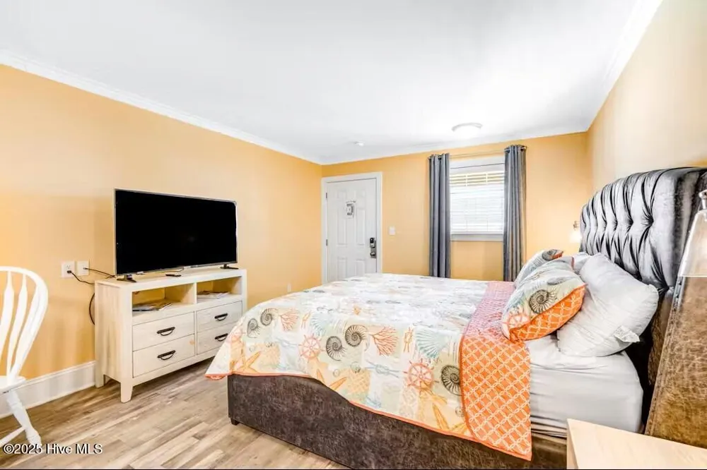 1501 New River Drive #202 Surf City, NC 28445