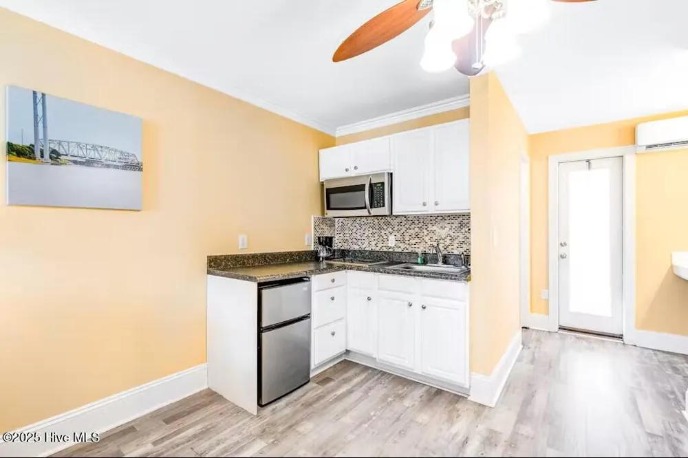 1501 New River Drive #202 Surf City, NC 28445