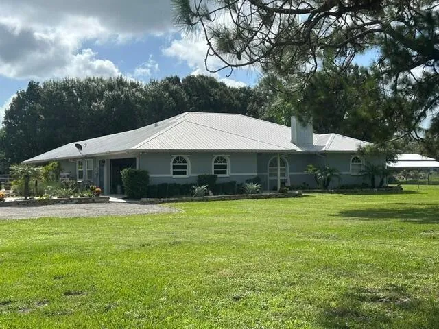 1476 NE 40TH AVENUE Okeechobee, FL 34972