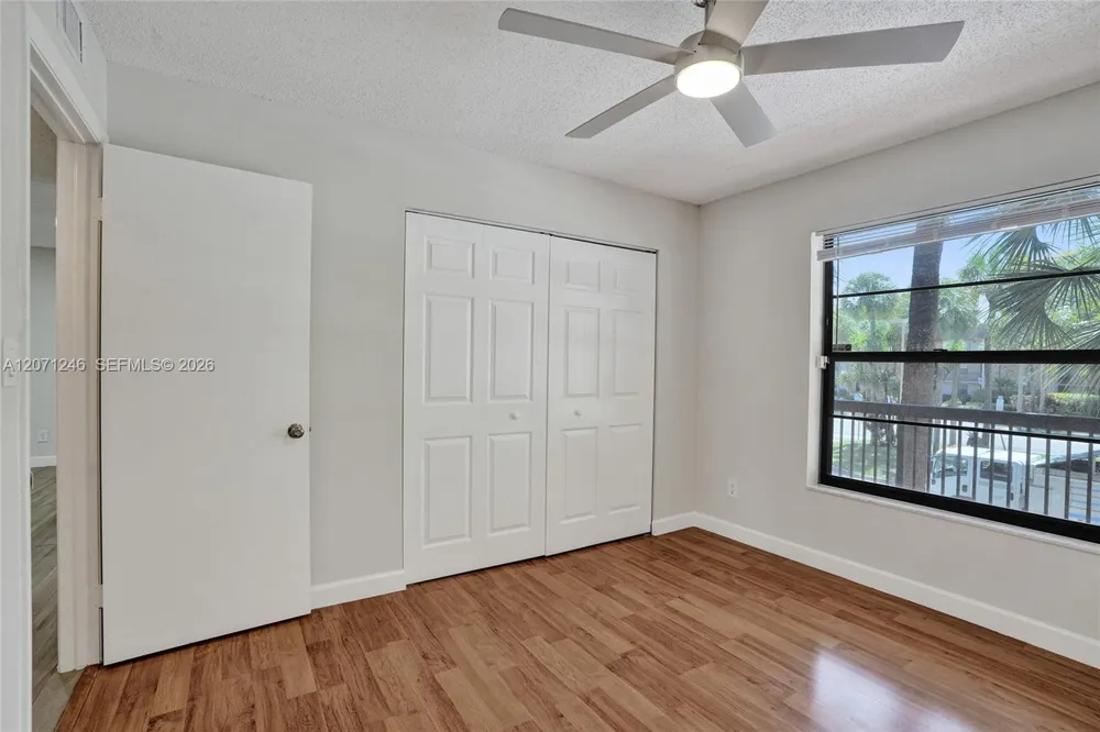 6090 Sabal Palm Blvd #208 Tamarac, FL 33319