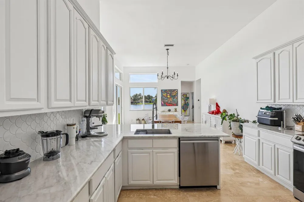 762 Heritage Drive Weston, FL 33326