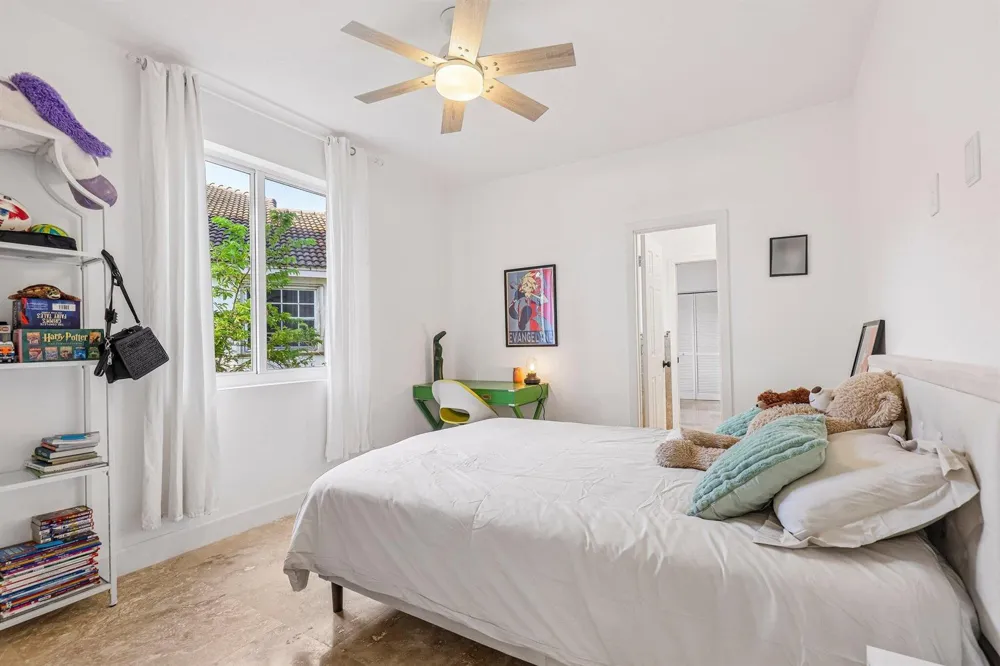 762 Heritage Drive Weston, FL 33326