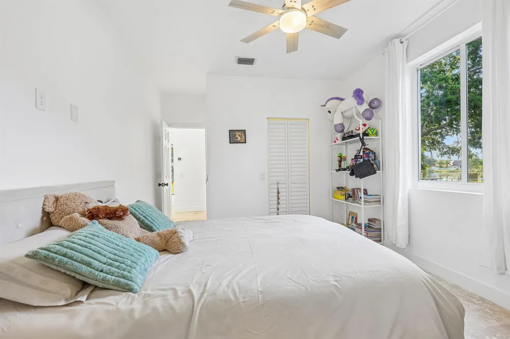 762 Heritage Drive Weston, FL 33326
