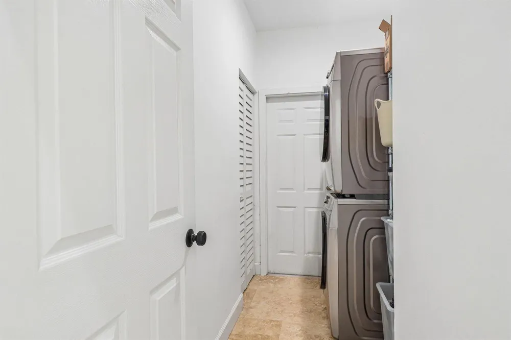 762 Heritage Drive Weston, FL 33326