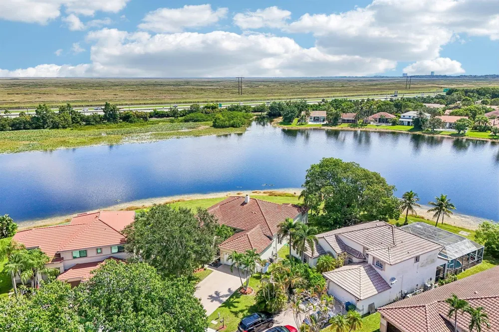 762 Heritage Drive Weston, FL 33326