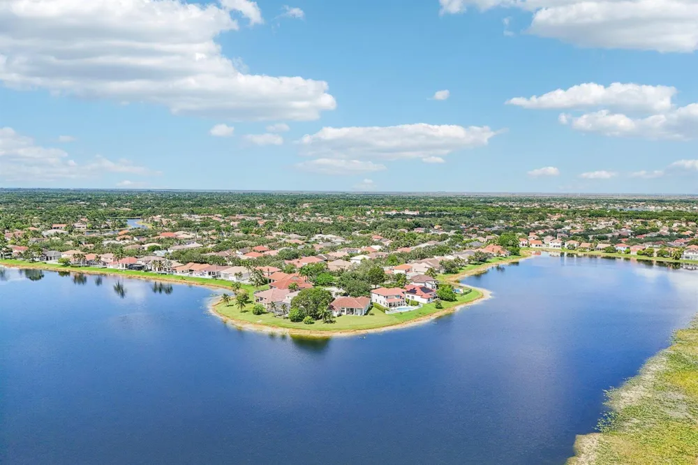 762 Heritage Drive Weston, FL 33326