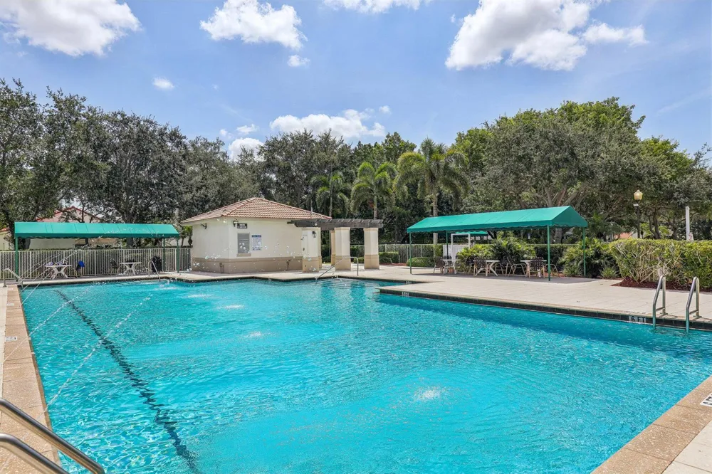 762 Heritage Drive Weston, FL 33326