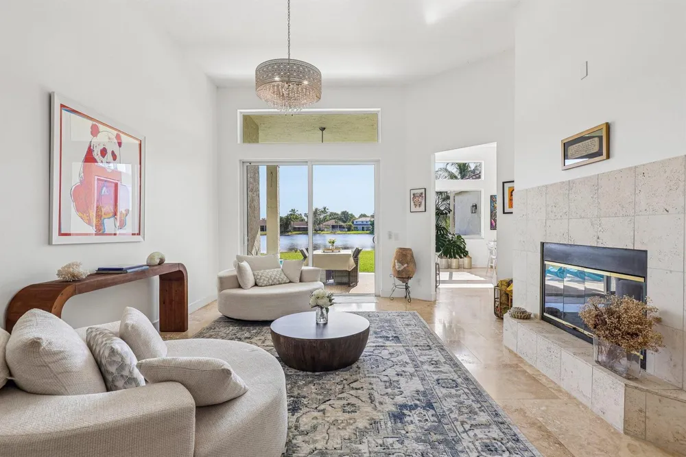 762 Heritage Drive Weston, FL 33326