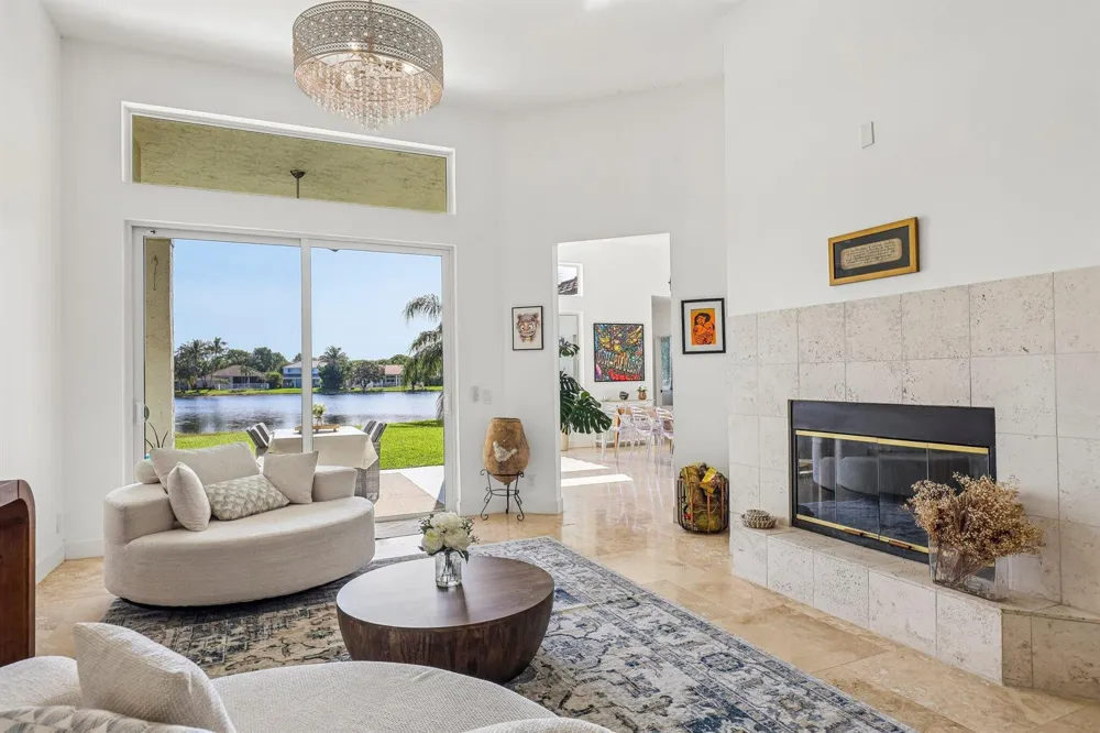 762 Heritage Drive Weston, FL 33326