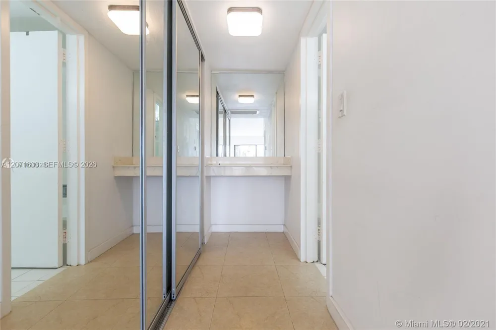 1650 NE 115th St #403 Miami, FL 33181