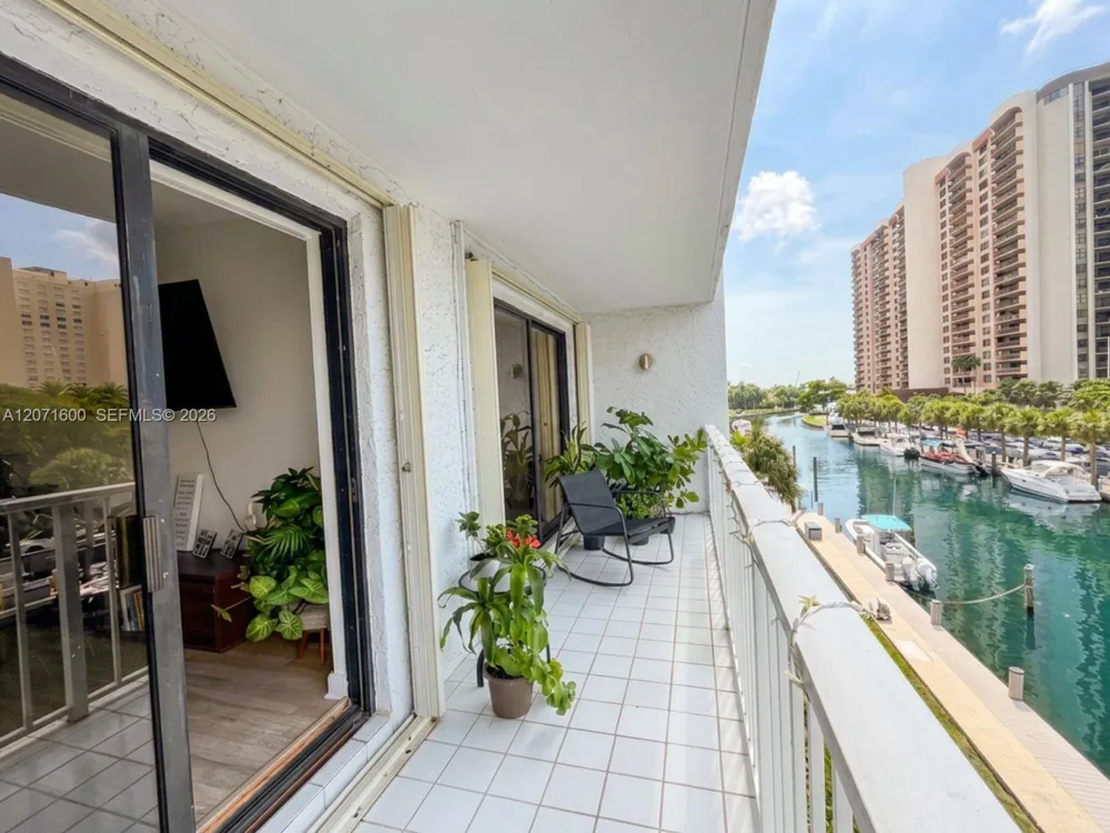 1650 NE 115th St #403 Miami, FL 33181