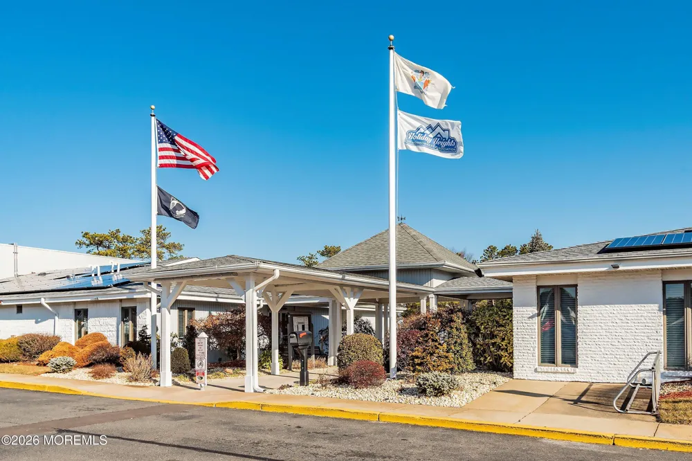 31 Portsmouth Drive Toms River, NJ 08757