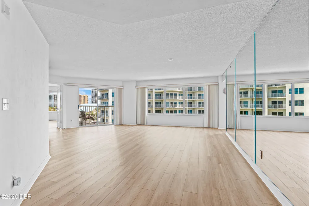 3 Oceans West Boulevard #6C4 Daytona Beach Shores, FL 32118