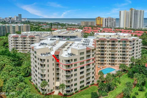 3 Oceans West Boulevard #6C4