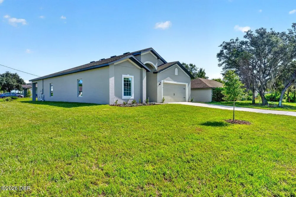 1699 Whipple Drive Deltona, FL 32738