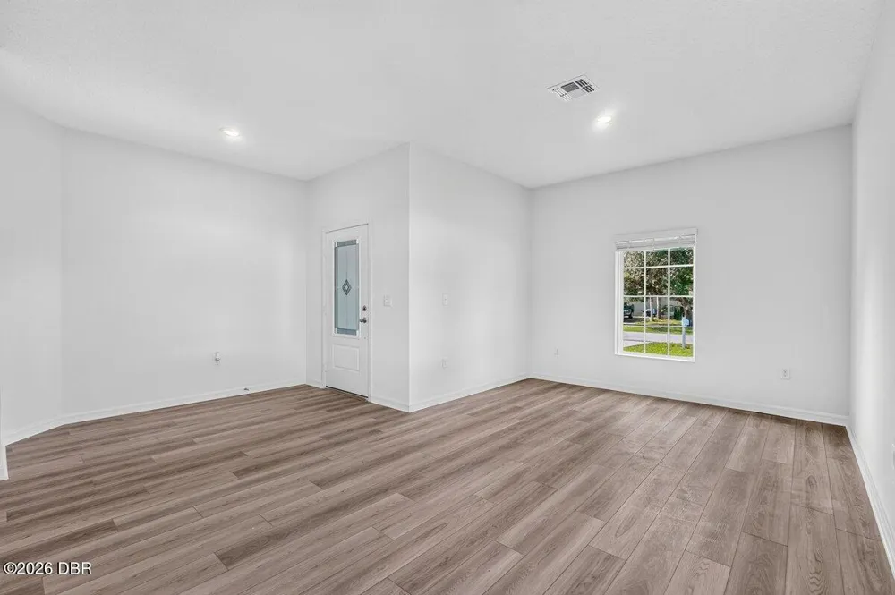 1699 Whipple Drive Deltona, FL 32738