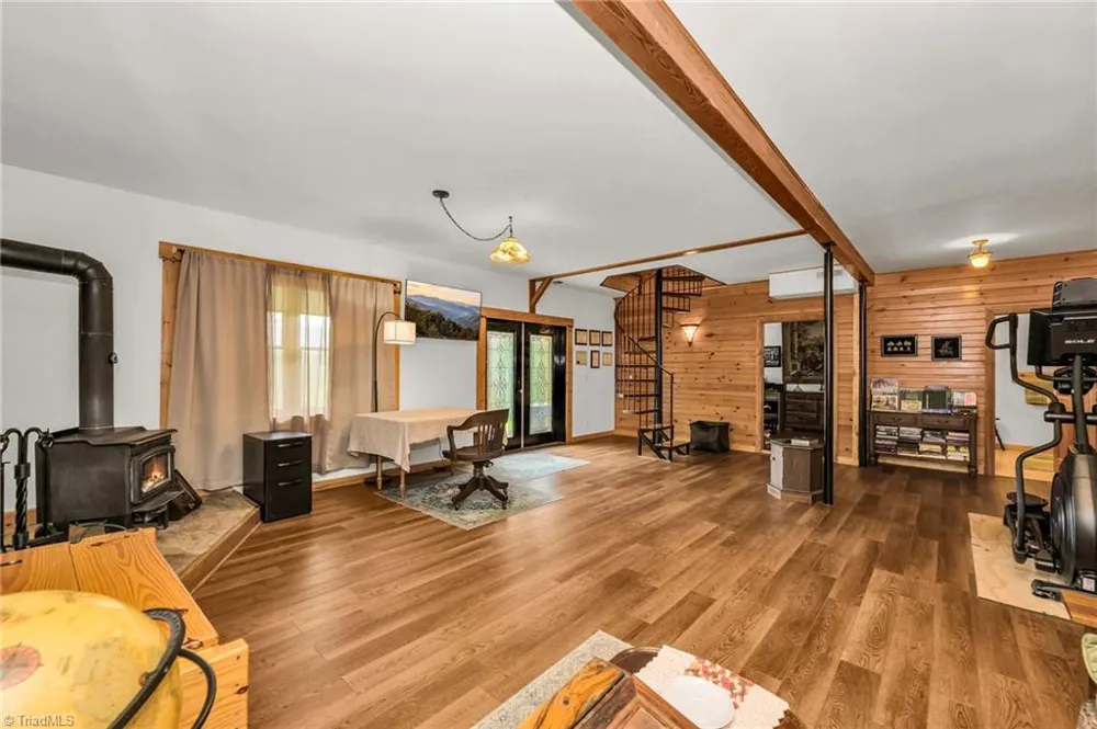 1070 Kindle Creek Drive Ferguson, NC 28624