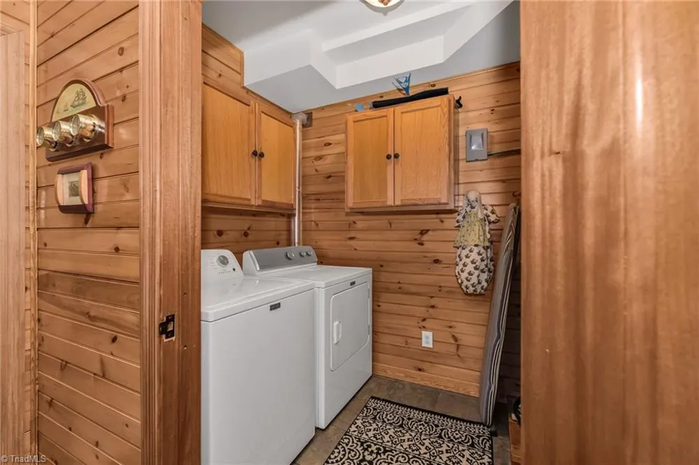 1070 Kindle Creek Drive Ferguson, NC 28624