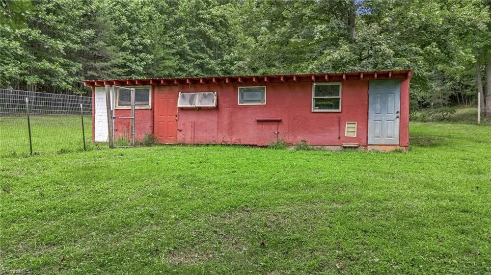 1070 Kindle Creek Drive Ferguson, NC 28624