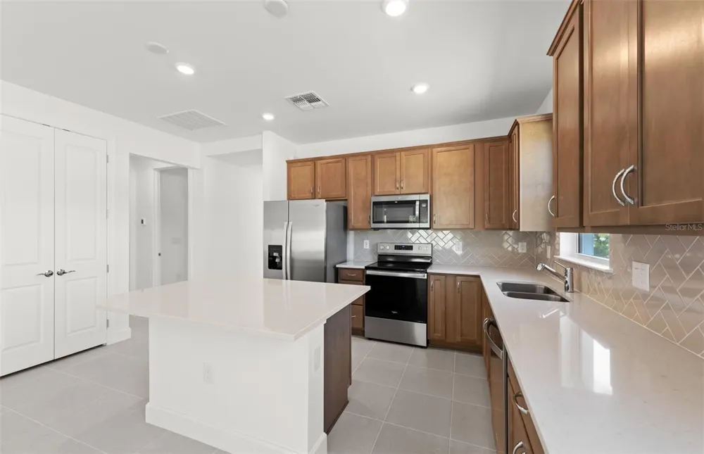 6859 CALI COURT Nokomis, FL 34275